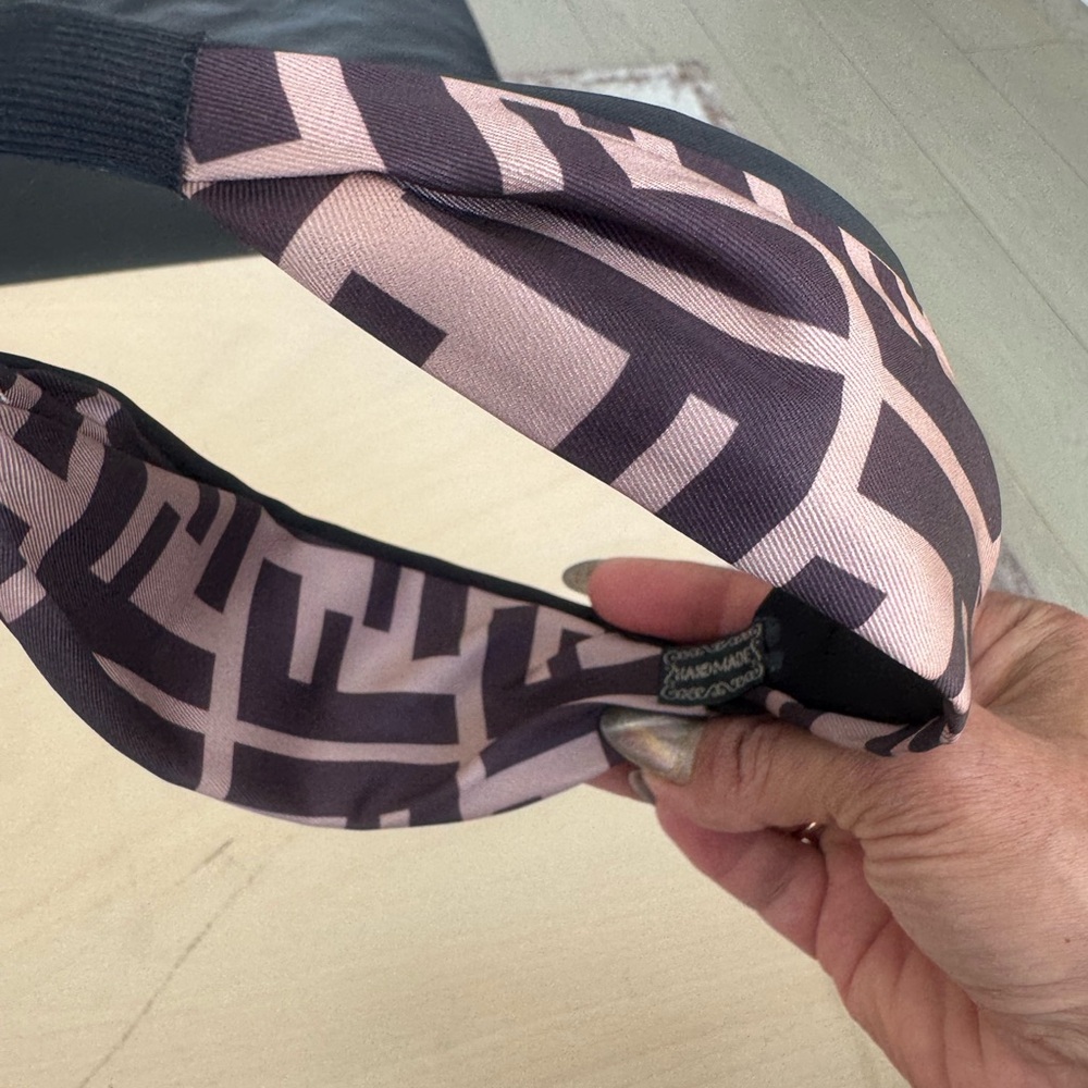 Stylish Black and Brown Headband - Picture 5 of 6